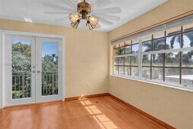 5309 Alton Rd, Miami Beach, FL 33140