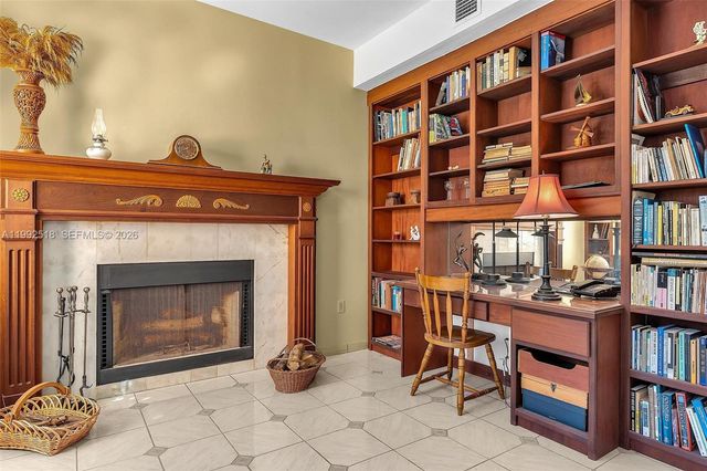 5309 Alton Rd, Miami Beach, FL 33140