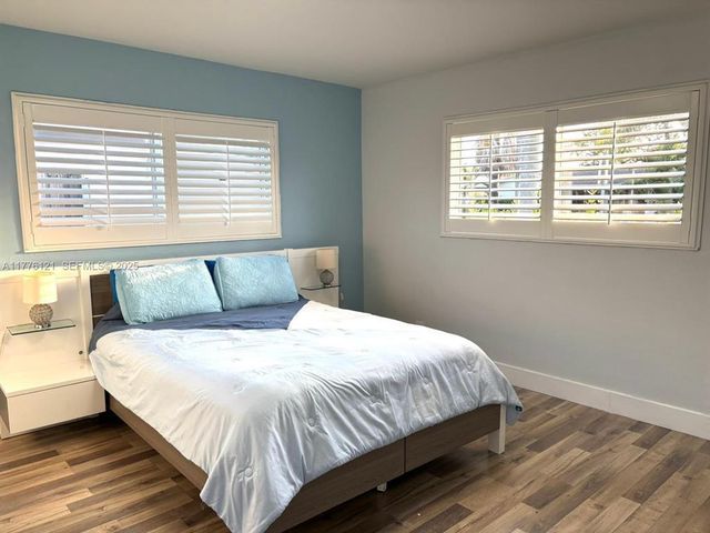 4580 NE 3rd Avenue, Oakland Park, FL 33334
