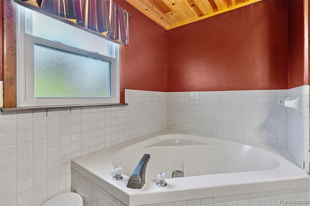 403 S Davison Street, Davison, MI 48423