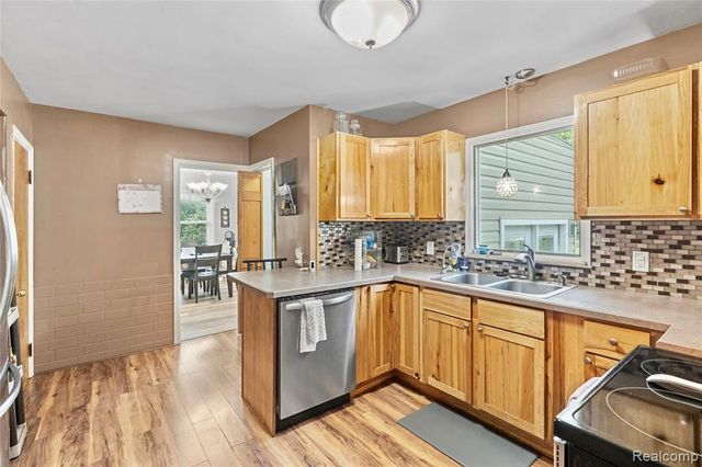 403 S Davison Street, Davison, MI 48423