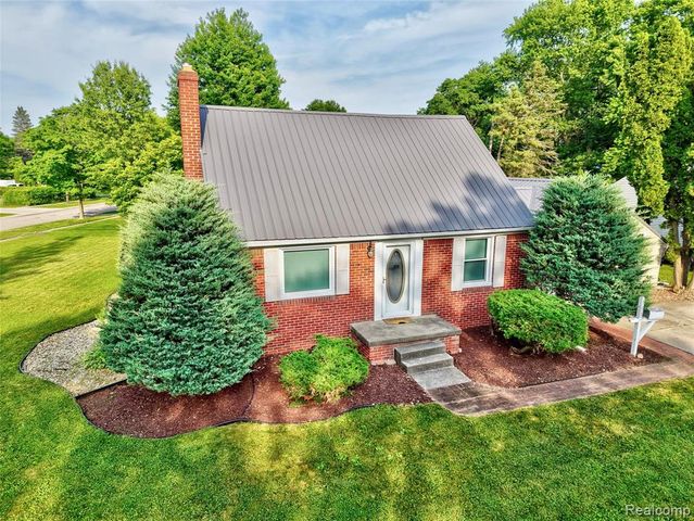 403 S Davison Street, Davison, MI 48423