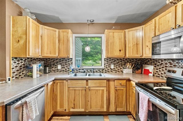 403 S Davison Street, Davison, MI 48423