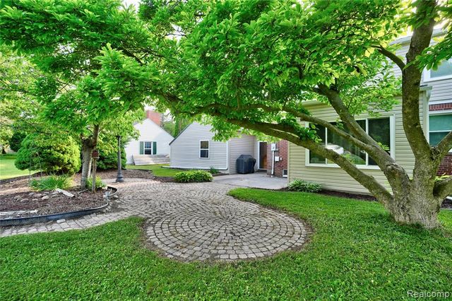 403 S Davison Street, Davison, MI 48423