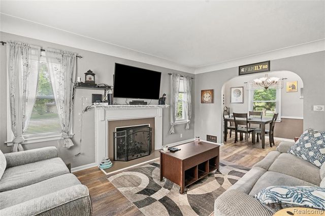 403 S Davison Street, Davison, MI 48423