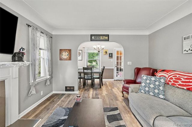 403 S Davison Street, Davison, MI 48423