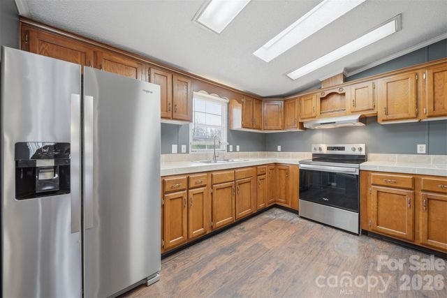 315 W Mcdowell Street, Morganton, NC 28655