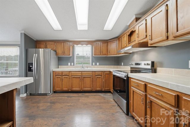 315 W Mcdowell Street, Morganton, NC 28655