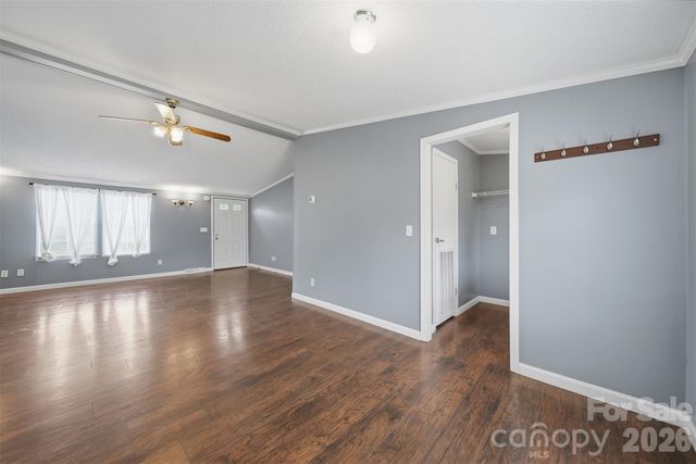 315 W Mcdowell Street, Morganton, NC 28655