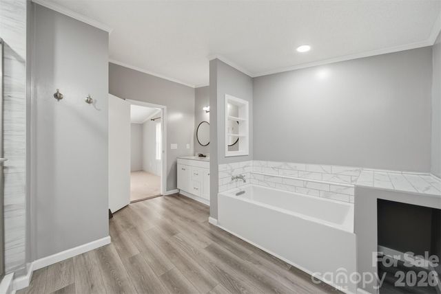 315 W Mcdowell Street, Morganton, NC 28655