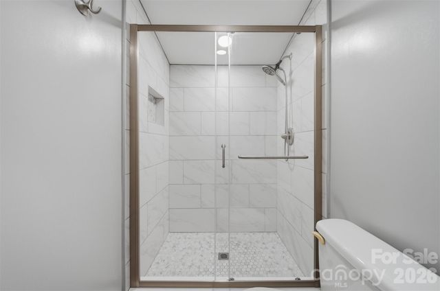 315 W Mcdowell Street, Morganton, NC 28655