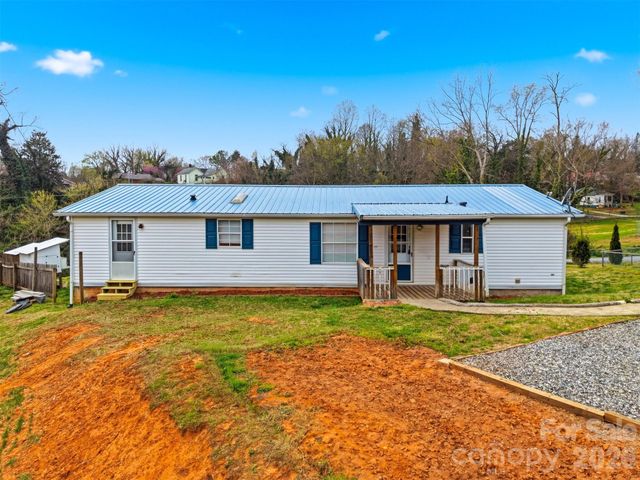 315 W Mcdowell Street, Morganton, NC 28655