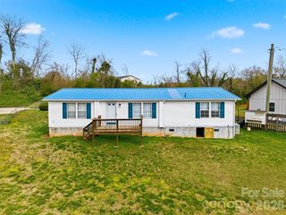 315 W Mcdowell Street, Morganton, NC 28655