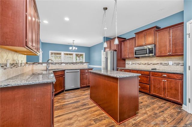 122 Wedgefield Drive, Raeford, NC 28376