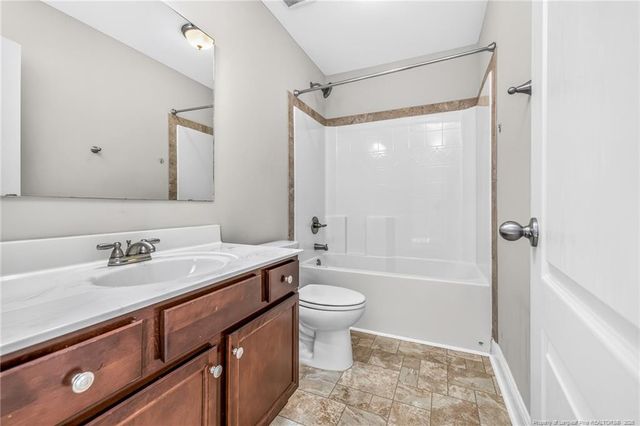 122 Wedgefield Drive, Raeford, NC 28376