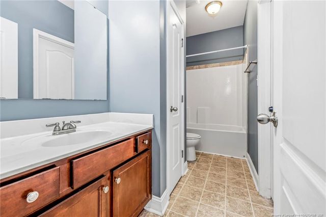 122 Wedgefield Drive, Raeford, NC 28376