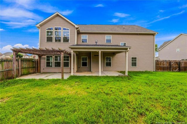 122 Wedgefield Drive, Raeford, NC 28376