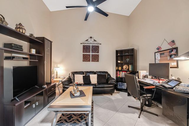9436 Swansea Lane, West Palm Beach, FL 33411