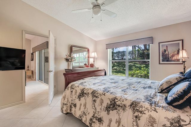 9436 Swansea Lane, West Palm Beach, FL 33411
