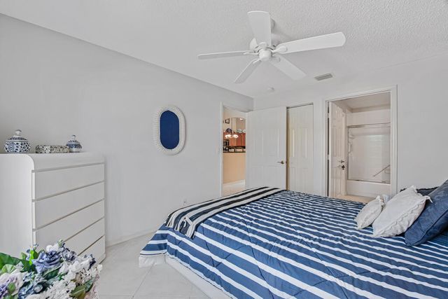 9436 Swansea Lane, West Palm Beach, FL 33411