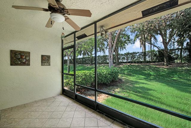9436 Swansea Lane, West Palm Beach, FL 33411
