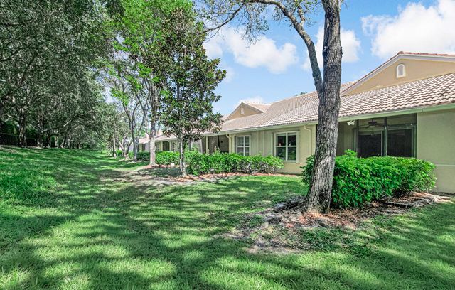 9436 Swansea Lane, West Palm Beach, FL 33411
