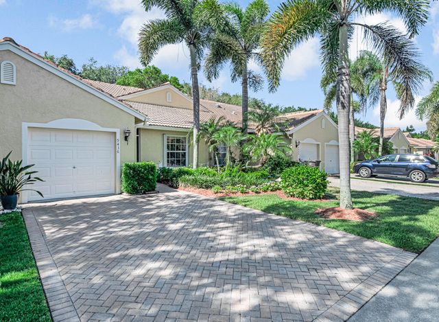 9436 Swansea Lane, West Palm Beach, FL 33411