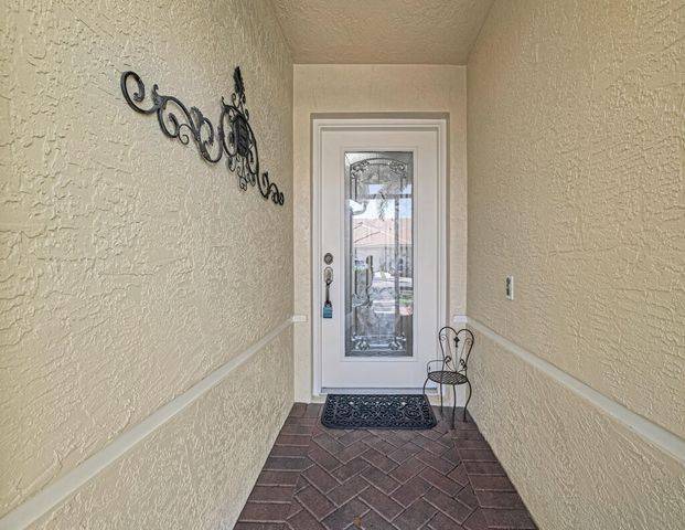 9436 Swansea Lane, West Palm Beach, FL 33411