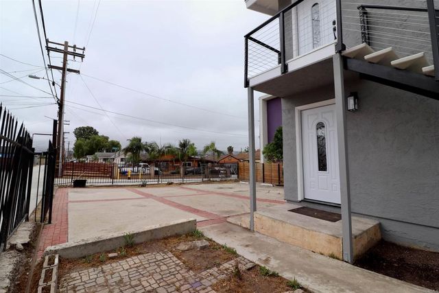 110 W Hall Avenue, San Ysidro, CA 92173