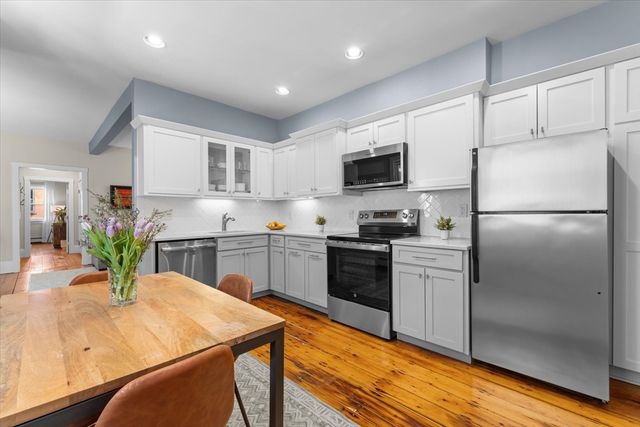 33 Mystic St 1, Boston, MA 02129