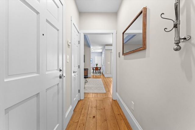 33 Mystic St 1, Boston, MA 02129