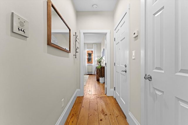 33 Mystic St 1, Boston, MA 02129