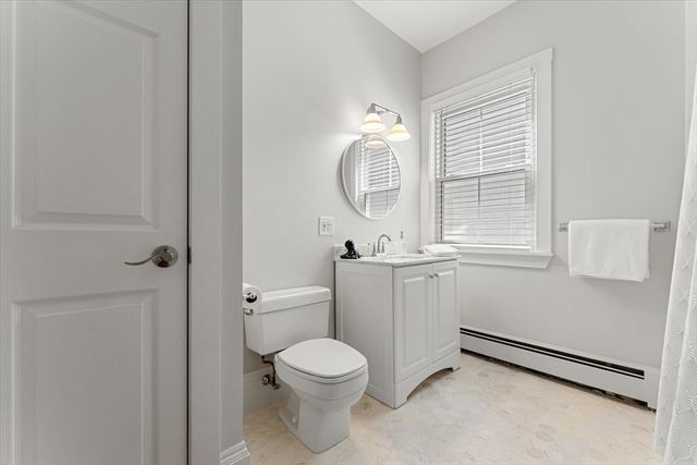 33 Mystic St 1, Boston, MA 02129