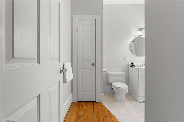 33 Mystic St 1, Boston, MA 02129