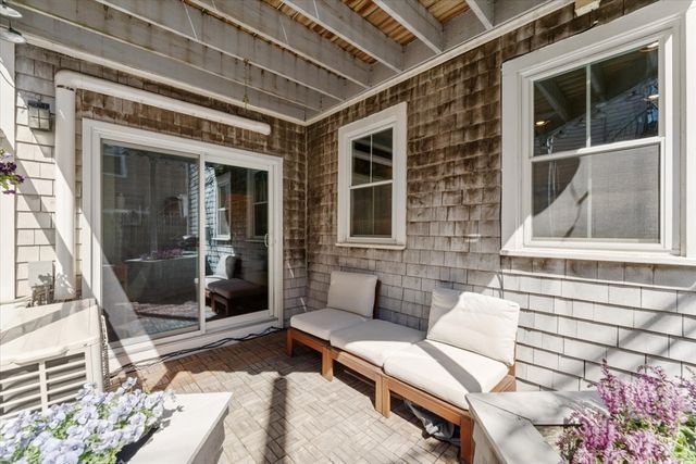 33 Mystic St 1, Boston, MA 02129