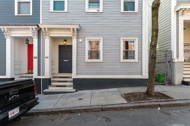 33 Mystic St 1, Boston, MA 02129