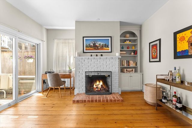 33 Mystic St 1, Boston, MA 02129