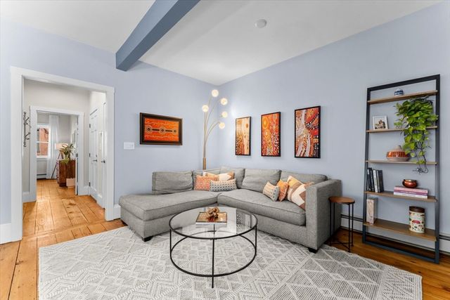 33 Mystic St 1, Boston, MA 02129