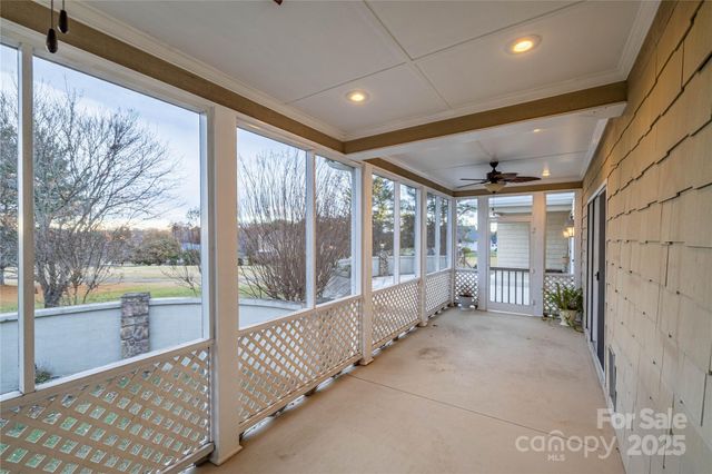 10 Meandering Way, Granite Falls, NC 28630