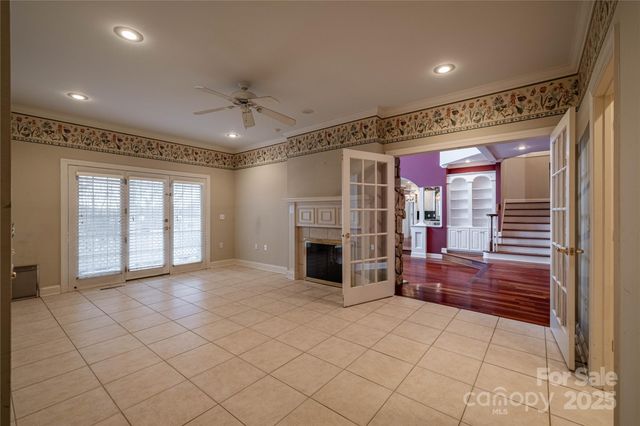 10 Meandering Way, Granite Falls, NC 28630