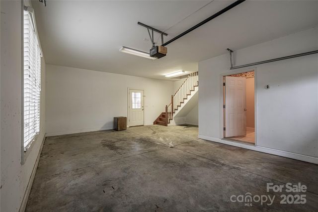 10 Meandering Way, Granite Falls, NC 28630