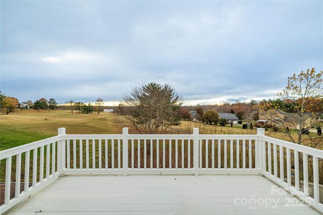 10 Meandering Way, Granite Falls, NC 28630