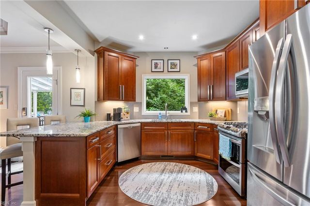 1264 Smith Cove CIR, Virginia Beach, VA 23455