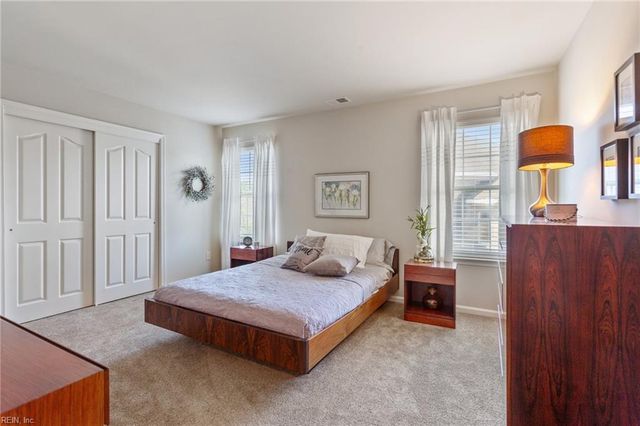 1264 Smith Cove CIR, Virginia Beach, VA 23455