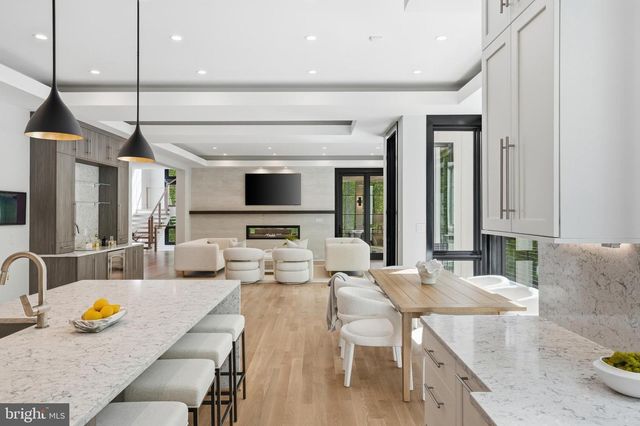 938 SAIGON RD, Mclean, VA 22102