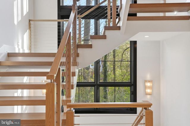 938 SAIGON RD, Mclean, VA 22102