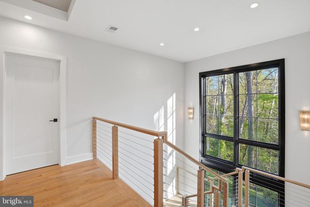 938 SAIGON RD, Mclean, VA 22102