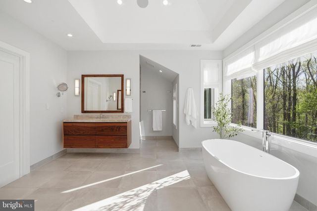938 SAIGON RD, Mclean, VA 22102