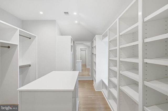 938 SAIGON RD, Mclean, VA 22102