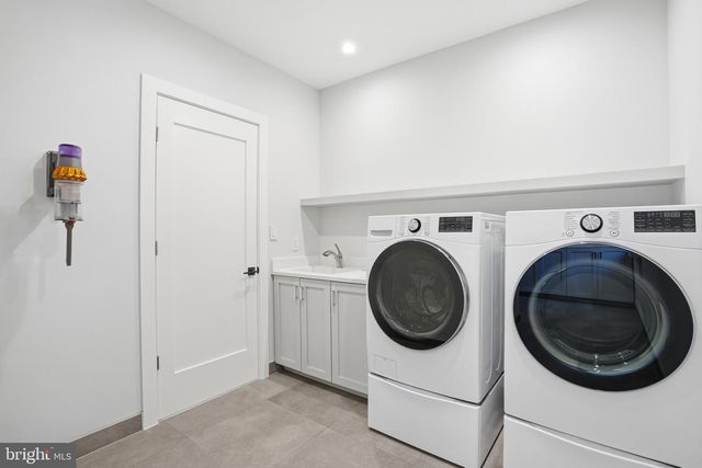 938 SAIGON RD, Mclean, VA 22102